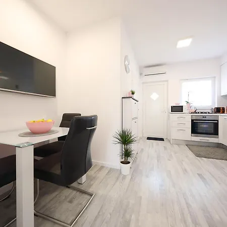 Apartment Mini Zadar Buitenkant foto
