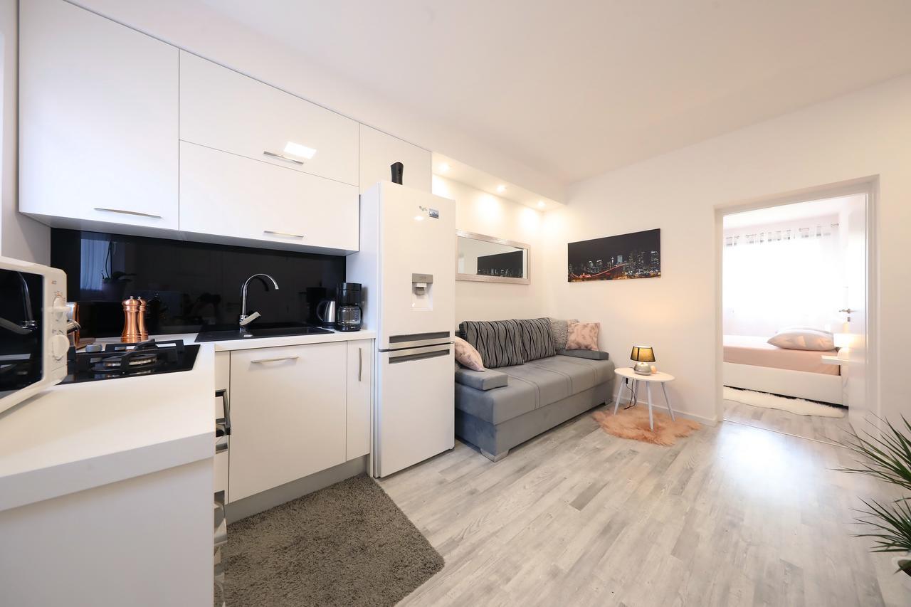 Apartment Mini *