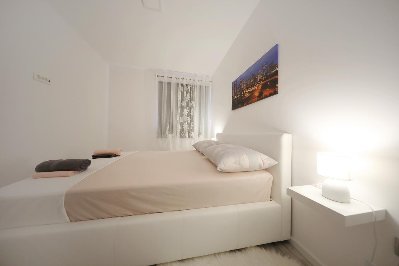 Apartment Mini *